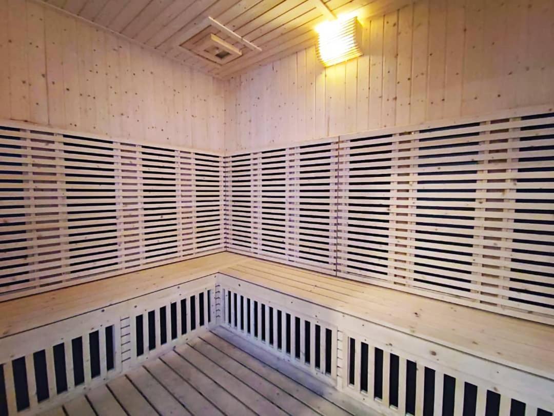 Sunway Onsen Hotspring 4 Pax 2003 Neighbour Of Lost World Of Tambun *